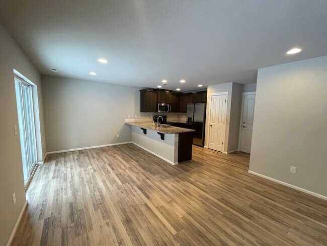 Building Photo - Gorgeous 4 Bed 3 Bath Home Built in 2019!