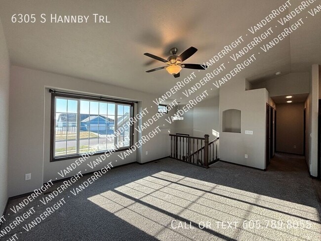 Building Photo - 6305 S Hannby Trl