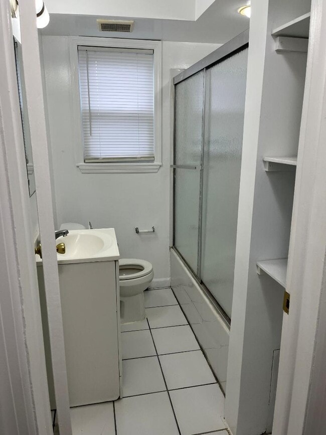 Building Photo - 50 Stanton St