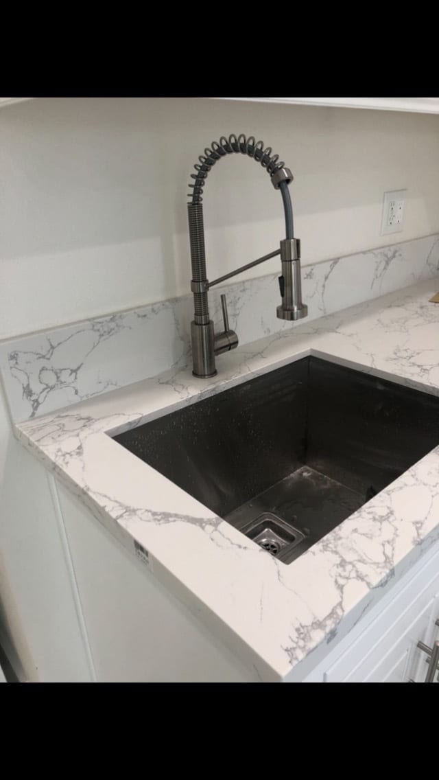 Building Photo - 5853 W 74th St