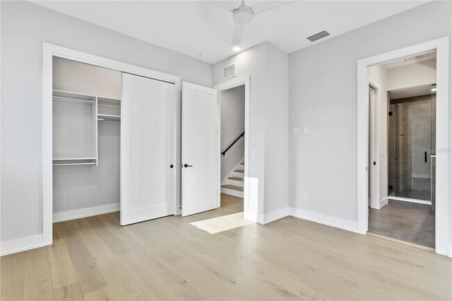 Building Photo - 368 6th St S