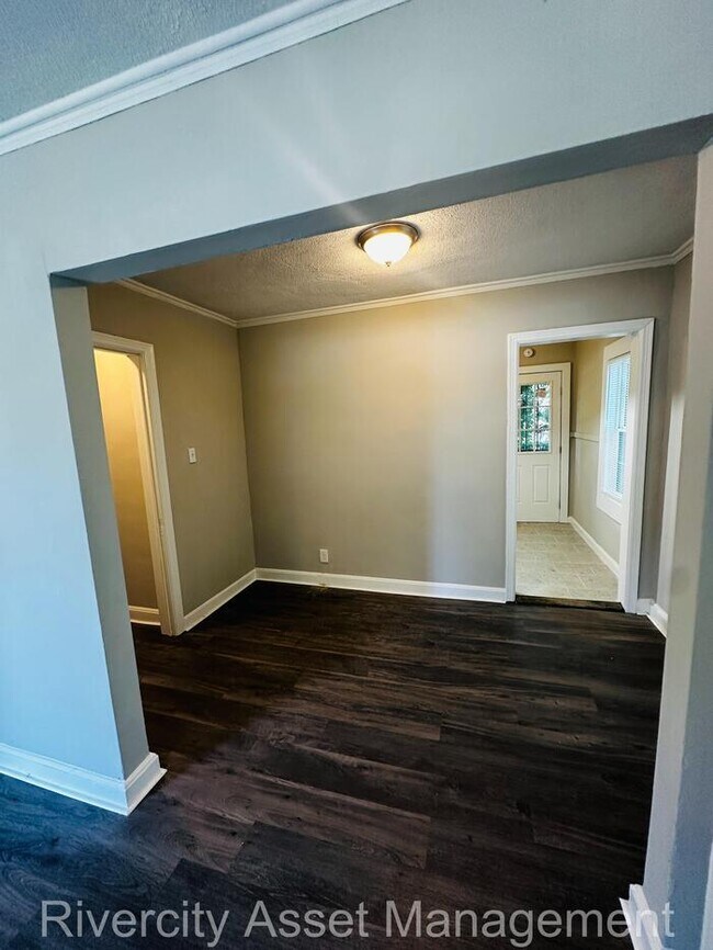 Building Photo - 857 Bowen Cir