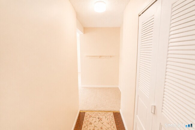 Building Photo - 175 Mill Pond Rd