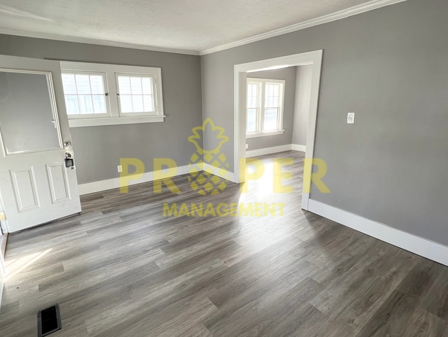 Building Photo - 4 bedroom, 2 bathrooms house for rent