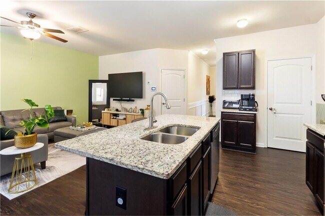 Building Photo - 7751 Haynes Park Cir