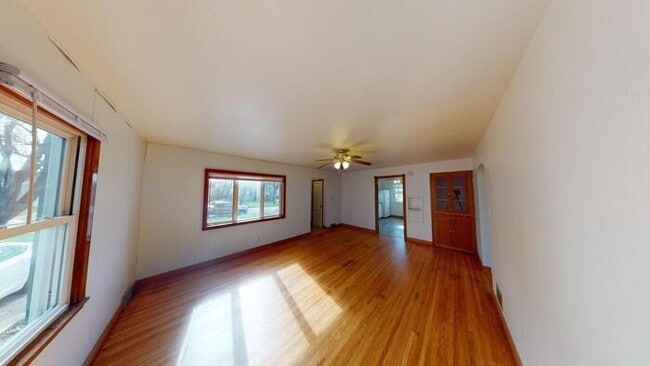 Building Photo - 820 N 13th St