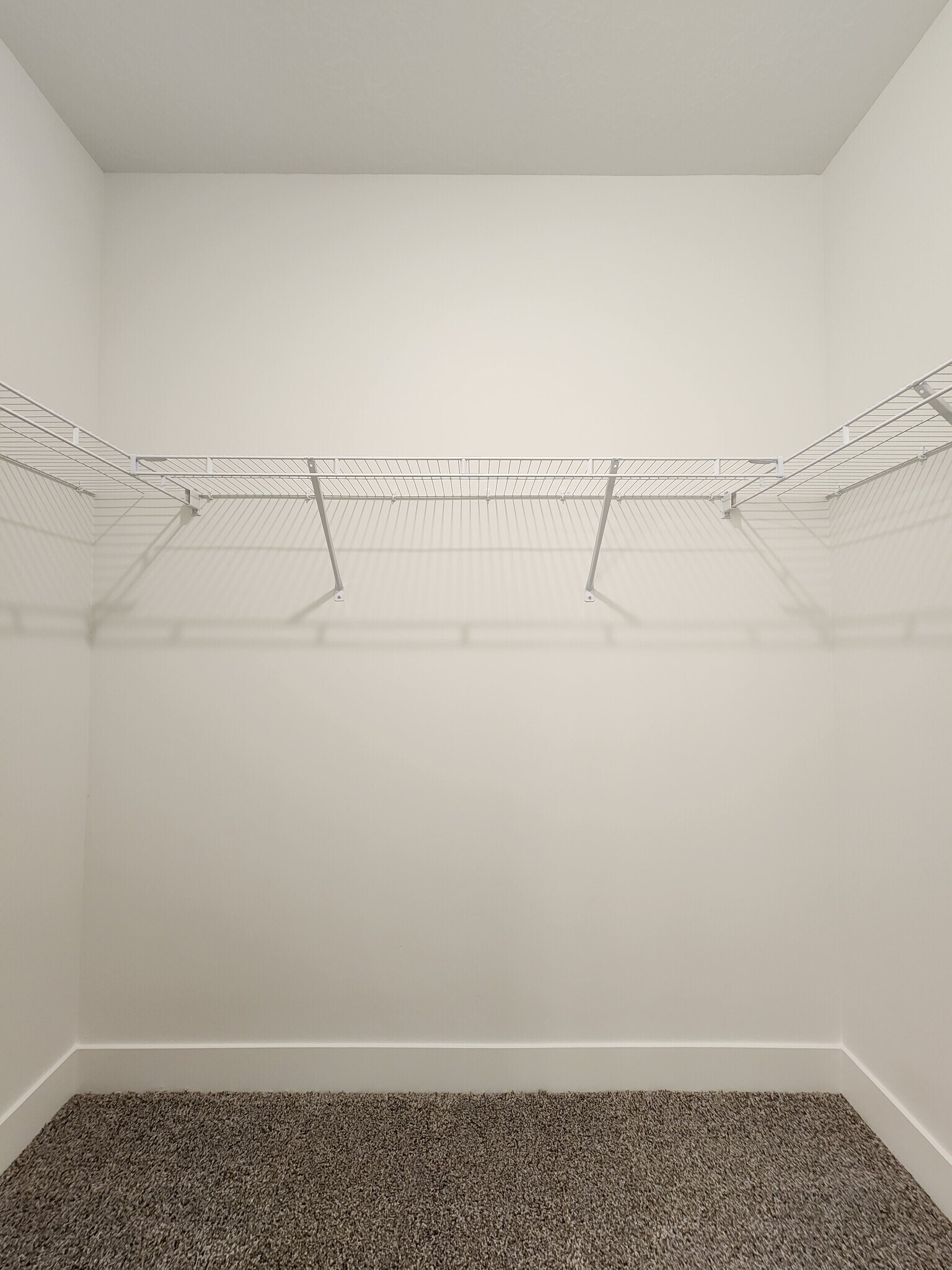 Building Photo - 4735 S Alder Dr