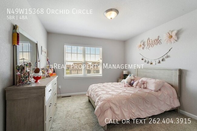 Building Photo - N49W15368 Orchid Cir