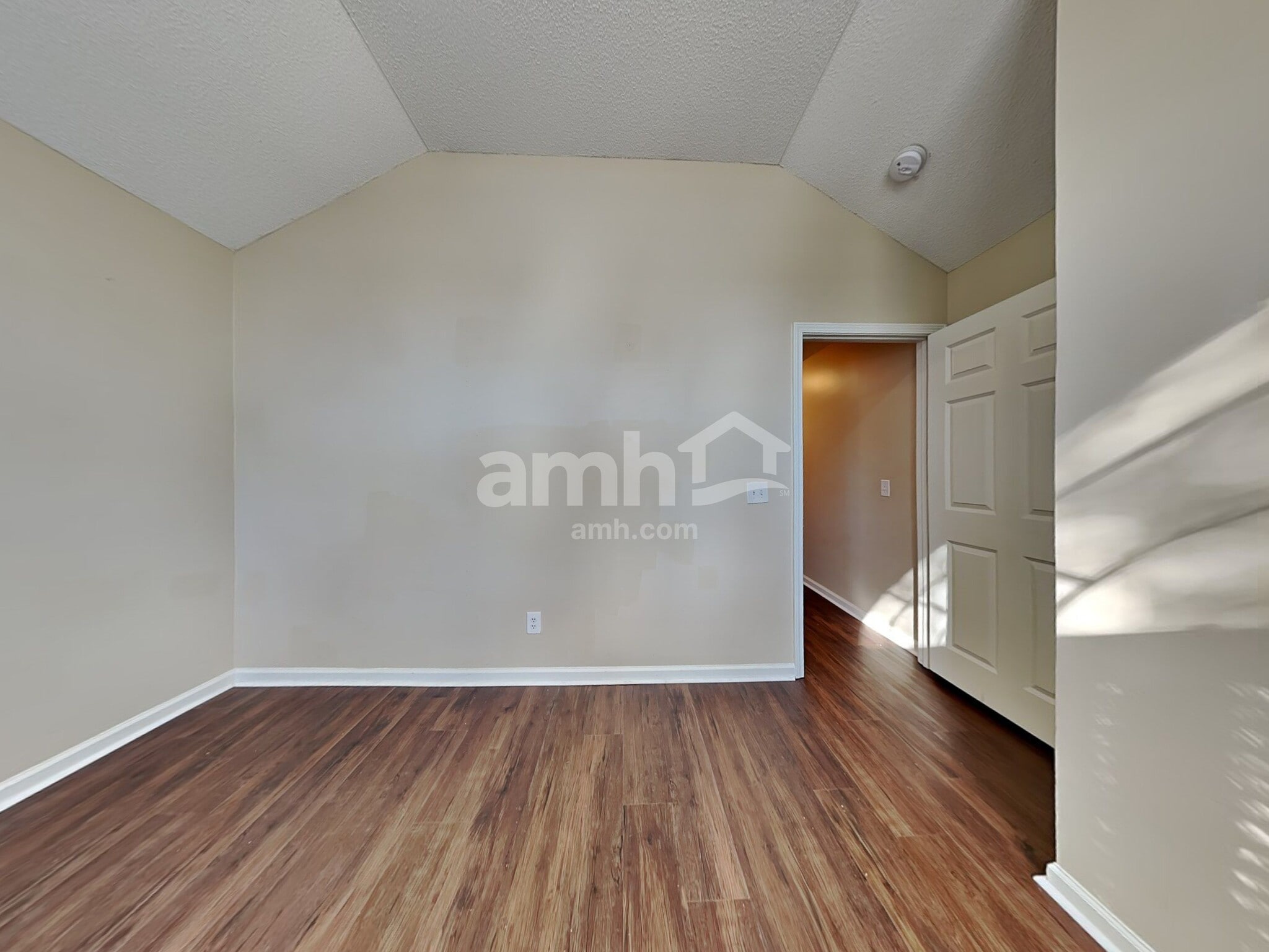 Building Photo - 101 Mills Run Dr