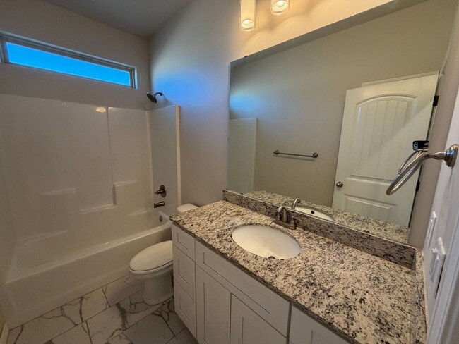 Building Photo - 4136 Champagne Blvd