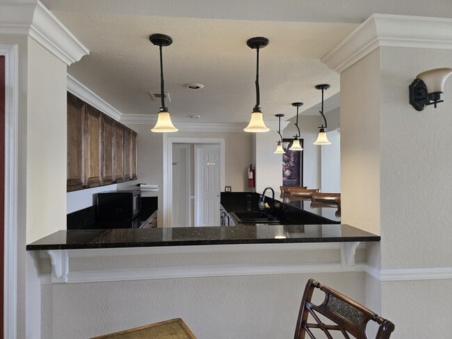 Building Photo - 1 Bed 1 Bath Third floor condo in Nice Community for Rent in Orlando $1349