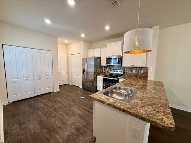 Building Photo - 7947 Echo Springs Rd