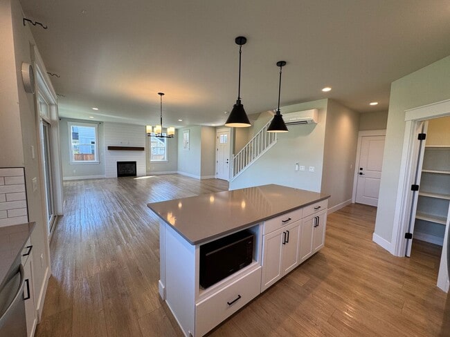 Building Photo - 5941 Ranch Lp