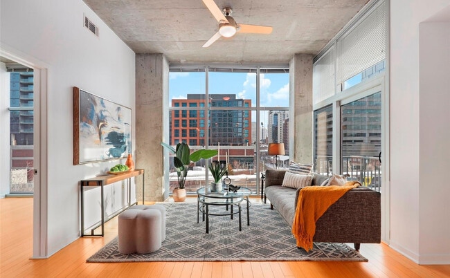 Building Photo - 1700 Bassett St