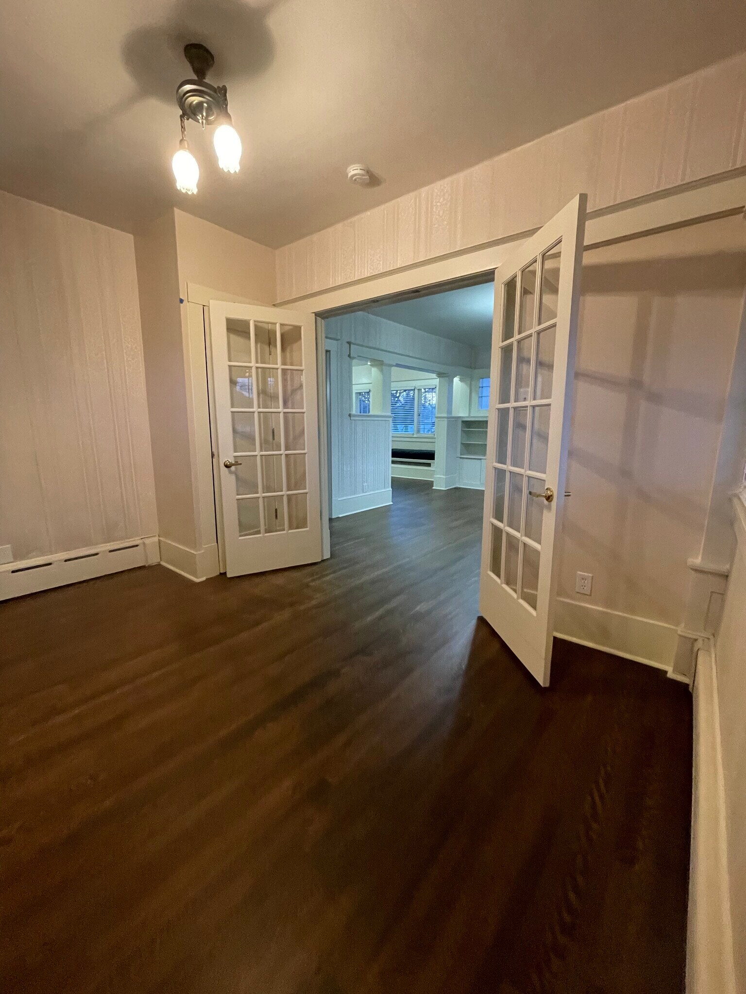 Building Photo - 264 E 4800 S