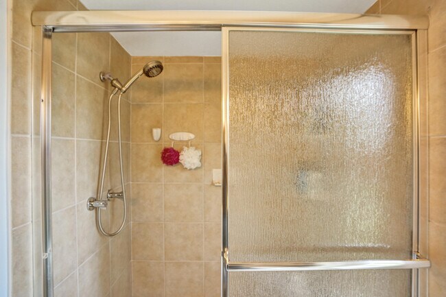 Building Photo - 10501 NW 20th Ct