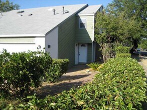 Building Photo - 7801 Parliament Pl