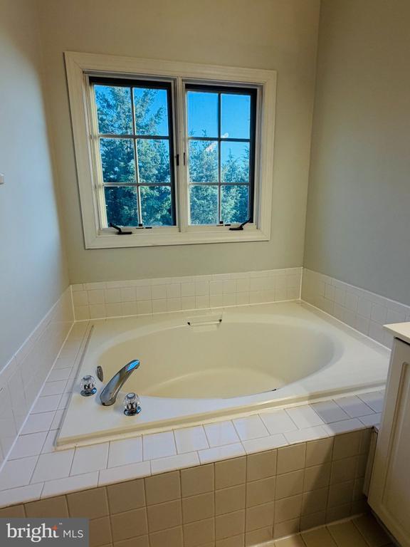 Building Photo - 25352 Herring Creek Dr