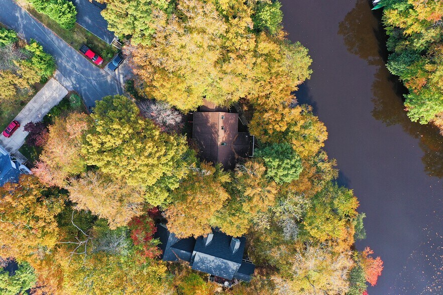 Building Photo - 11386 Sitting Bull Trl