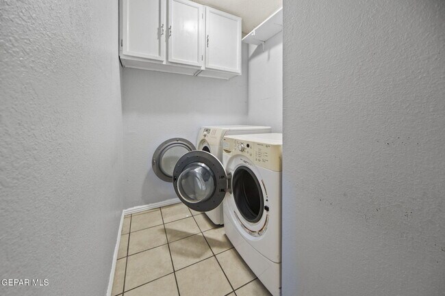 Building Photo - 11049 Marisma Ct