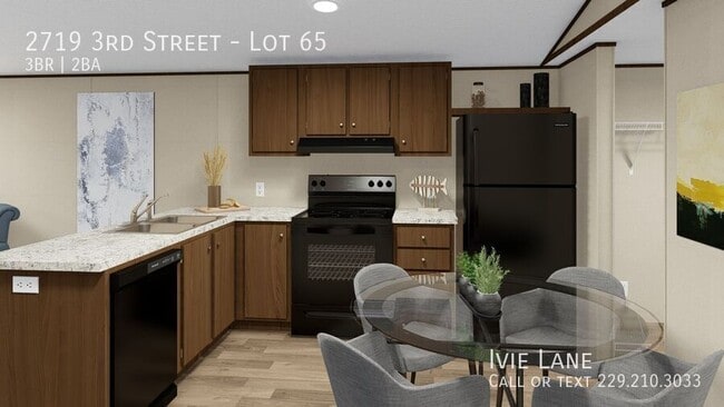 Building Photo - 2719 3rd St