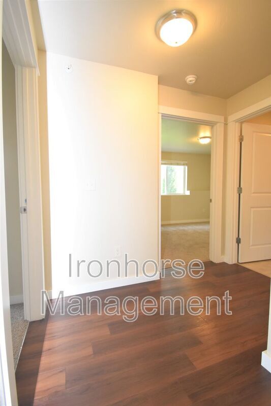 Building Photo - 2226 Baxter Ln