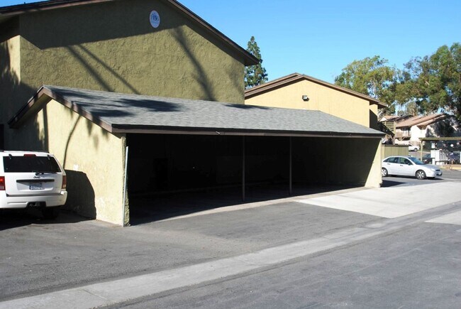 Building Photo - 1480 W Lambert Rd