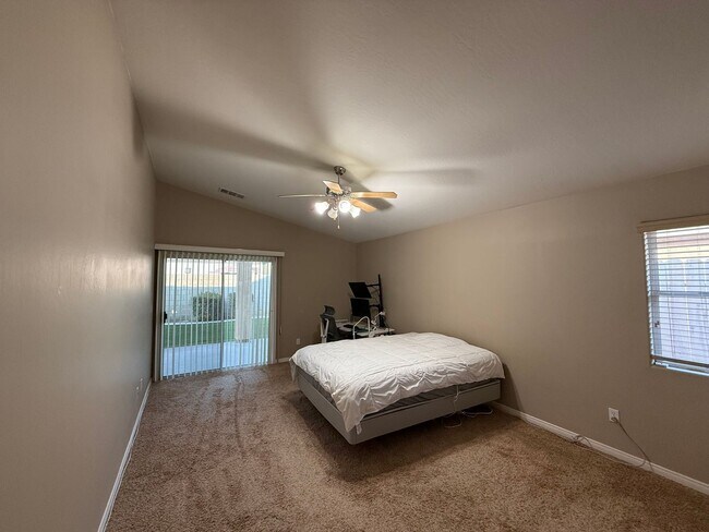 Building Photo - Spacious home with Solar! MOVE IN SPECIAL