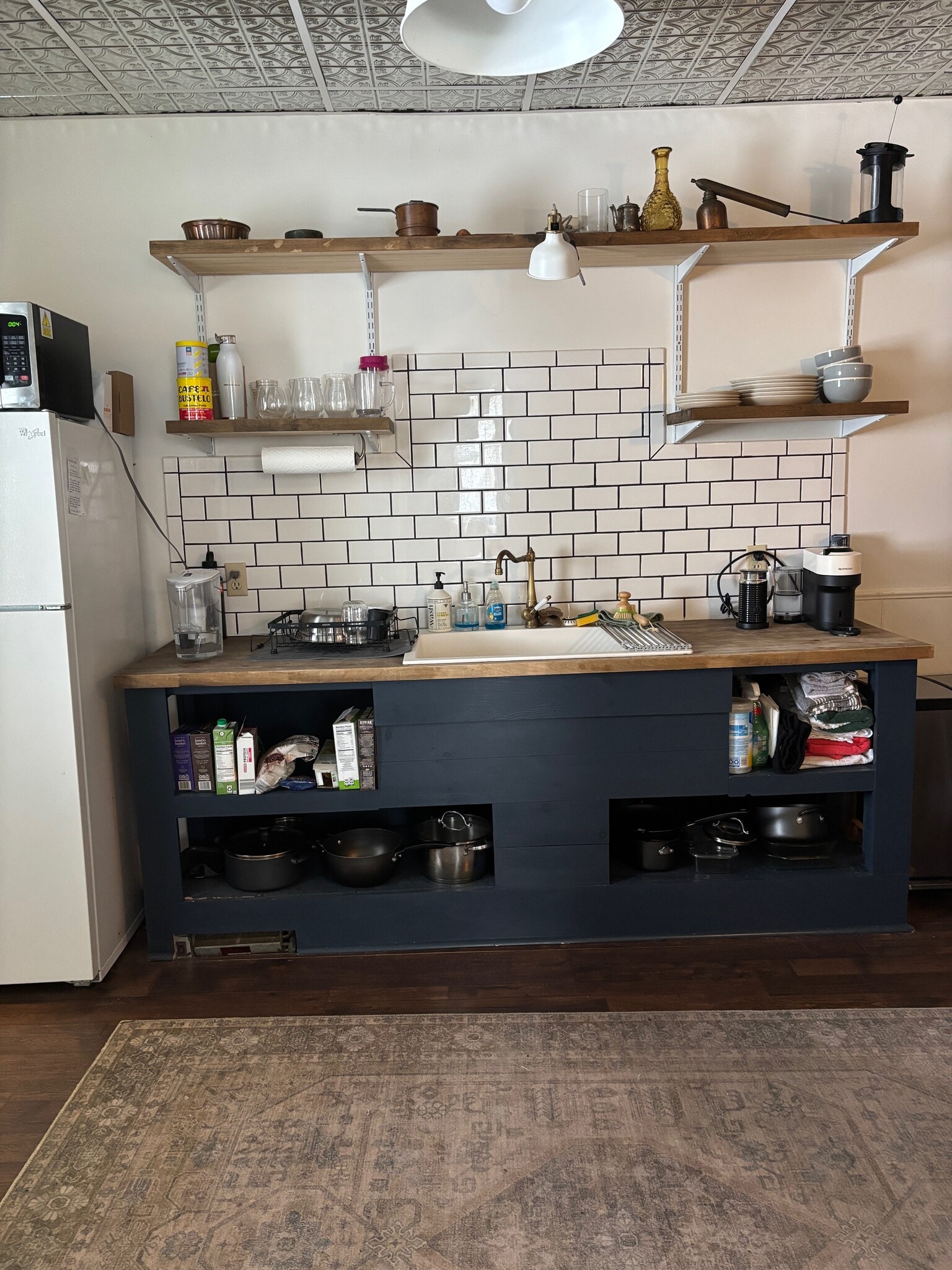 Building Photo - 552 Columbia St