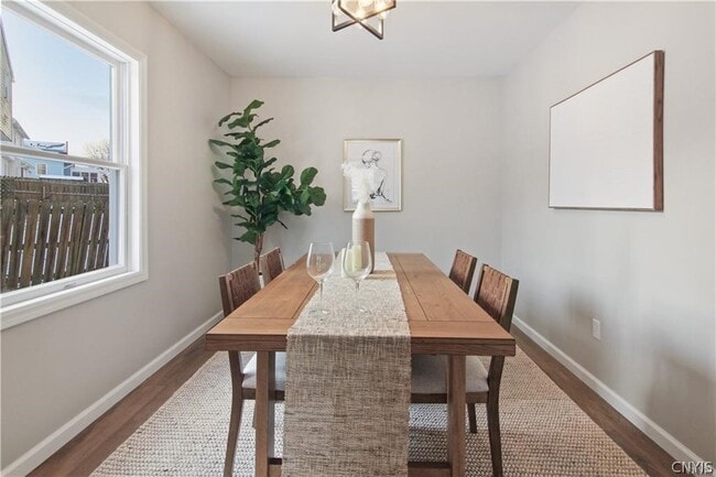 Building Photo - 4784 New Hope S