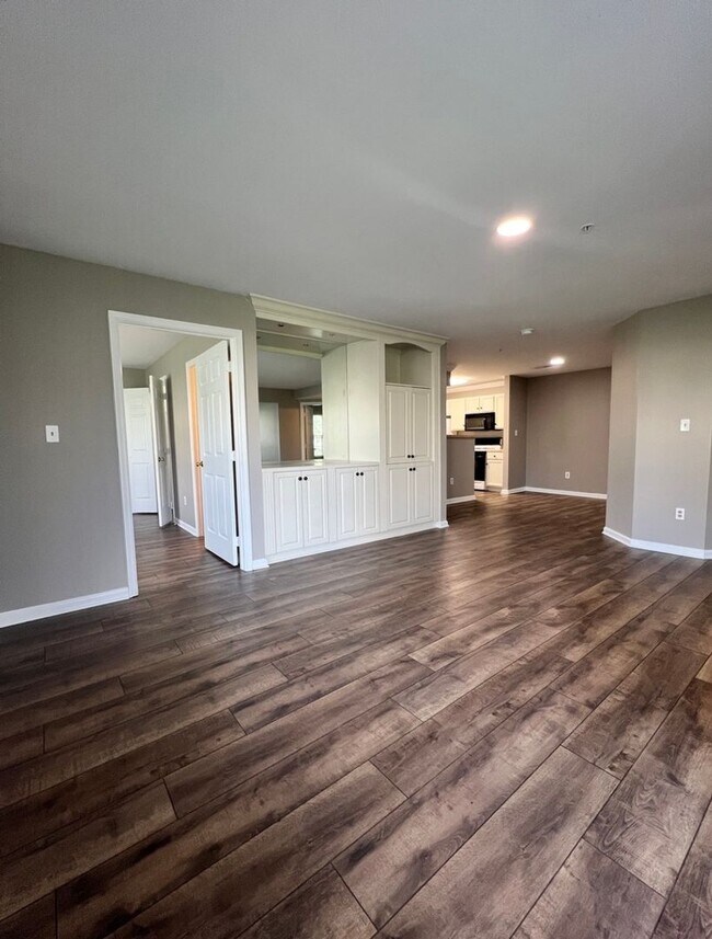 Building Photo - This 2-bedroom, 2-bathroom gem offers the ...
