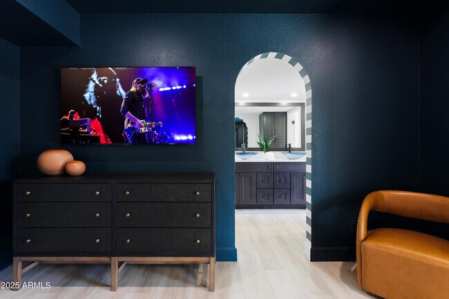 Building Photo - 12271 N 74th St