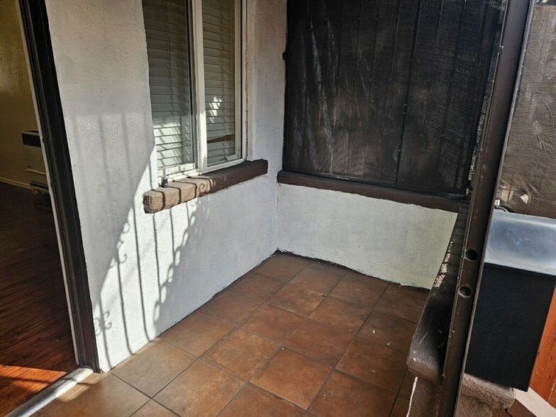 Building Photo - 1347 Pleasant Ave