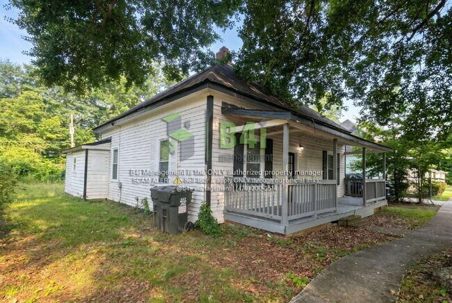 Building Photo - 108 International St