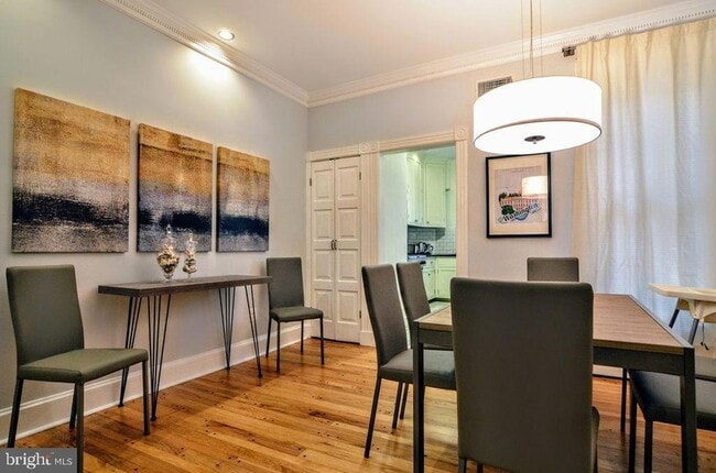 Building Photo - 1029 30th St NW