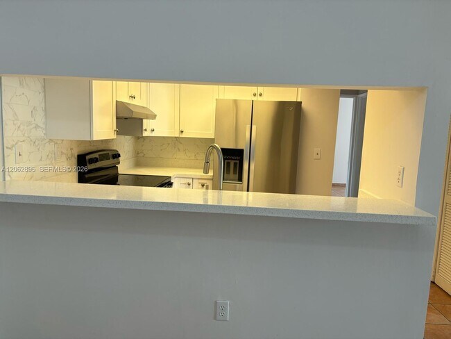 Building Photo - 8999 SW 123rd Ct