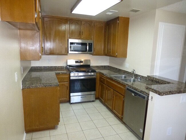 Building Photo - 6096 Terrace Ln
