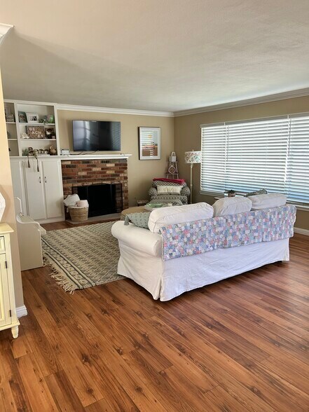 Building Photo - 131 Monte Vista