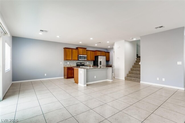 Building Photo - 6828 Majestic Palm Dr