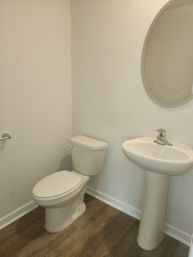 Building Photo - 4517 Sandstone Dr