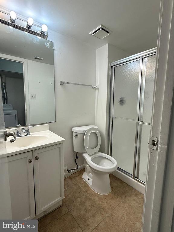 Building Photo - 3440 Cherry Hill Ct