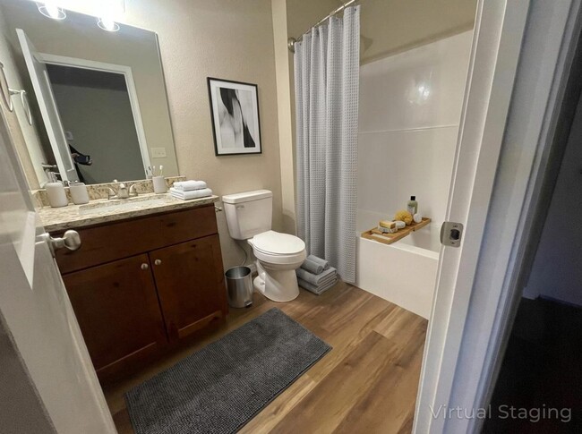 Building Photo - New Never Occupied - Brand New 2 bedroom 2 bath Duplex in Kimberling City, MO