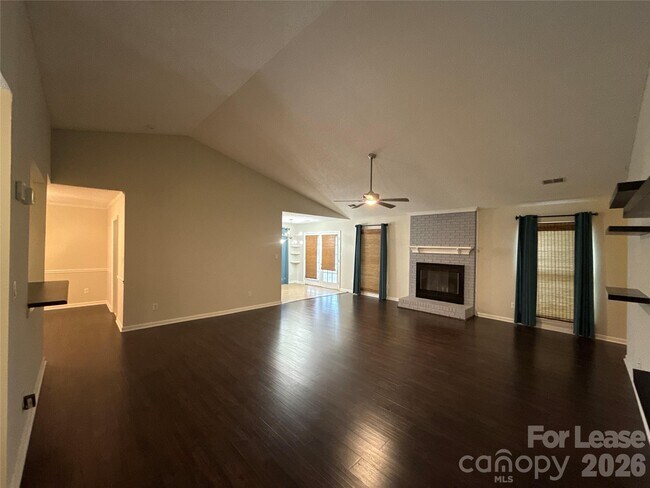 Building Photo - 7809 Glencannon Dr