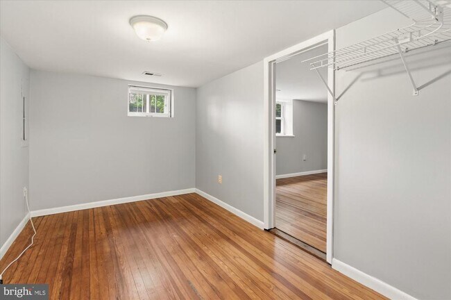 Building Photo - 1431 N Fillmore St