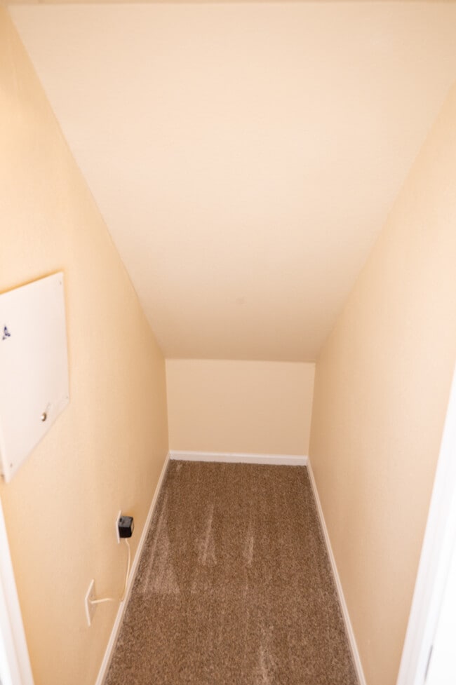 Building Photo - 9952 Melbourne Cir