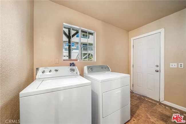 Building Photo - 28665 Zion Dr