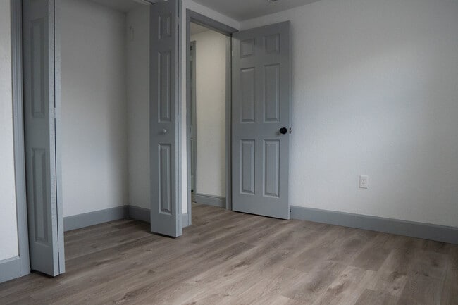 Building Photo - 217 Betty Ave