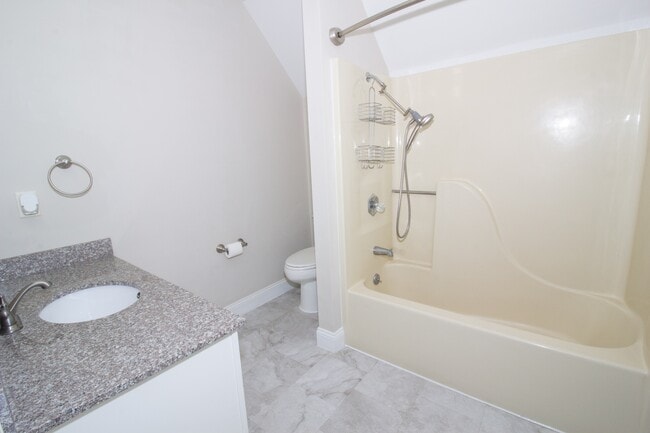 Building Photo - 111 Phoenix Ave