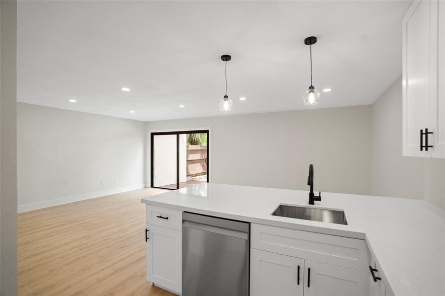 Building Photo - 28015 SW 143rd Ct