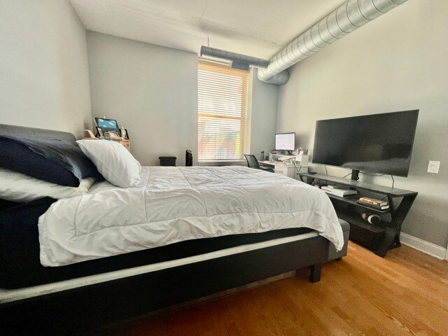 Building Photo - 1001 W Madison St